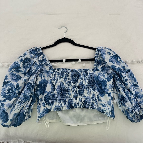 Abercrombie Floral Pleated Puff Sleeve Top - Picture 3 of 4